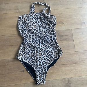 Mouille leopard one piece